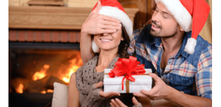 Что подарить девушке на Новый Год: ТОП 15 идей в 2026 году