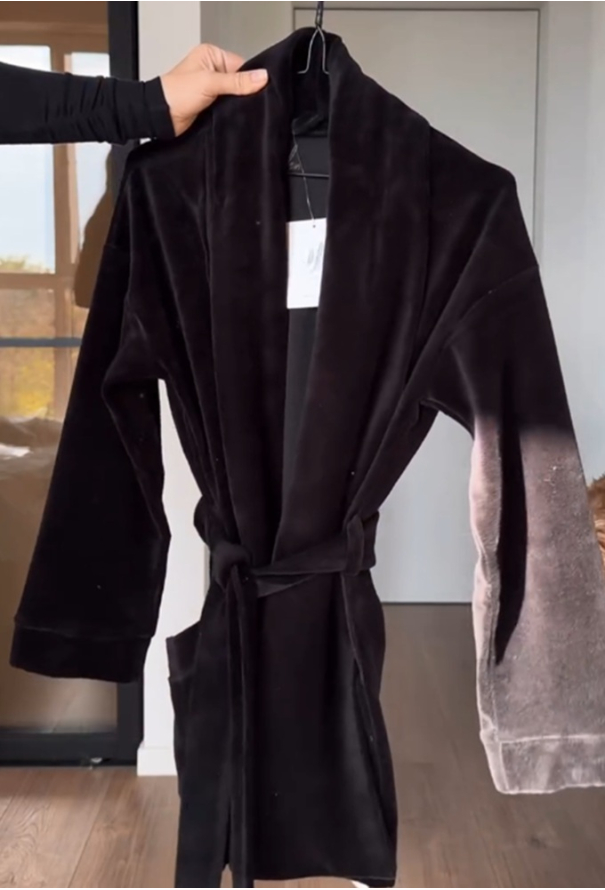 Костюм женский велюровый Margo Ellen LPV 5286/01/02