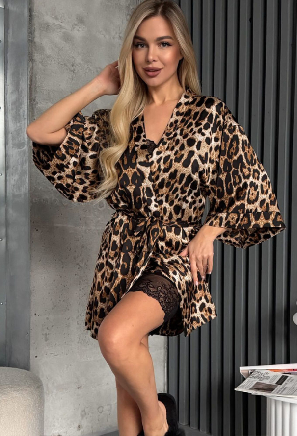 Халат женский шелковый Julia Ulich 101-67 фото