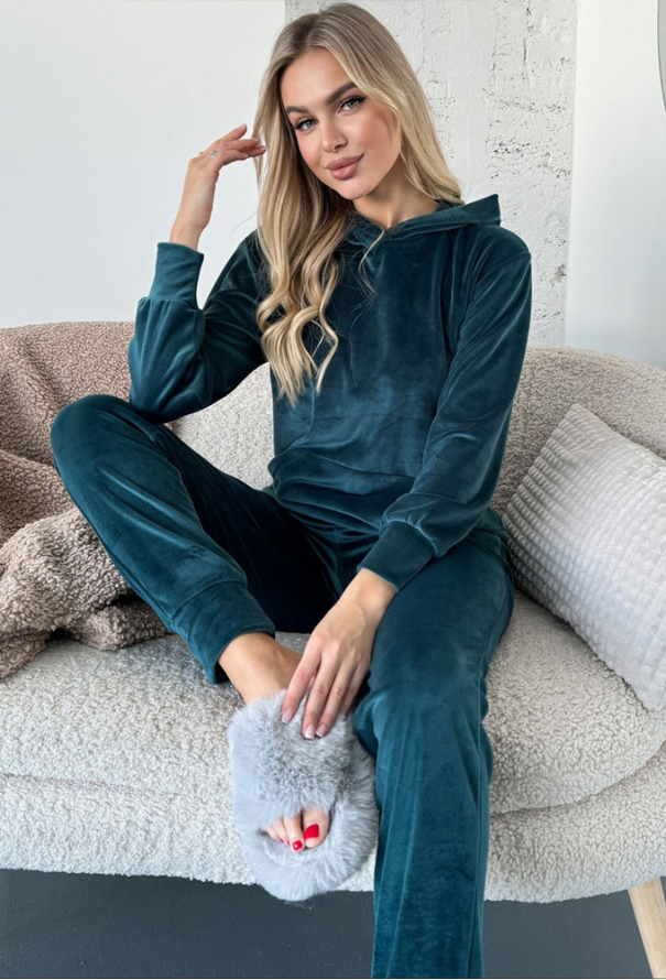 Костюм женский велюровый Julia Ulich КШ-6 фото