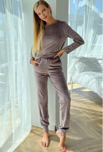 Костюм жіночий велюровий Julia Ulich КШ10-17