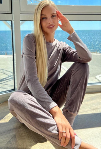 Костюм женский велюровый Julia Ulich КШ10-17