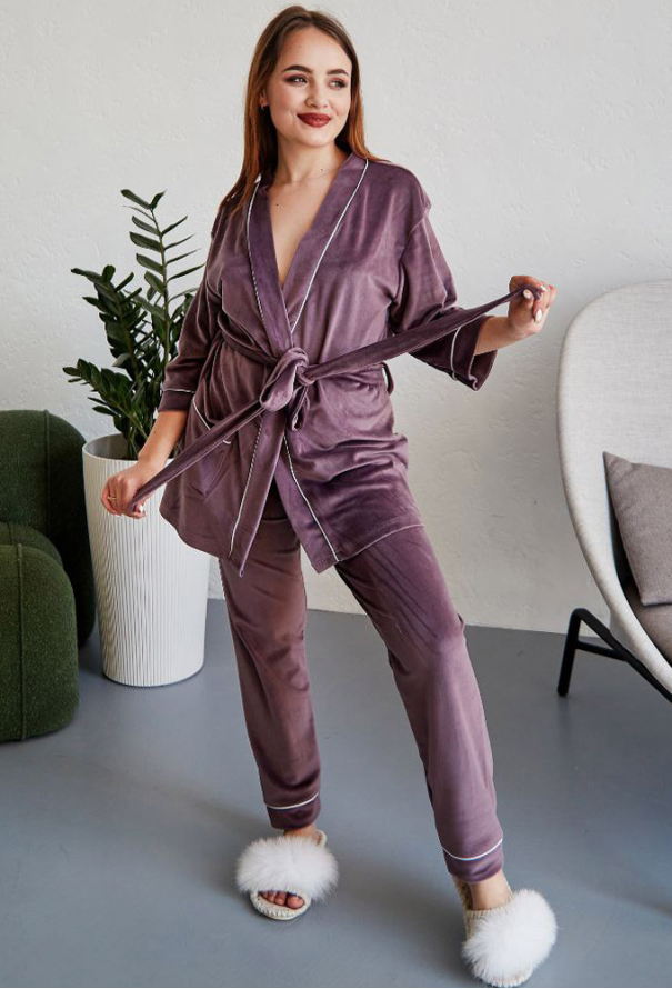 Костюм женский велюровый Tomiko 901LV фото