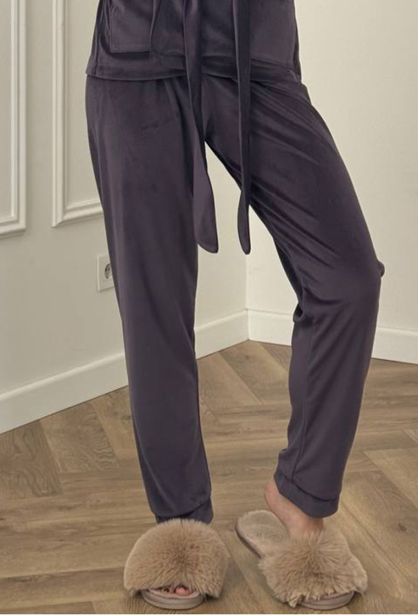 Костюм женский велюровый V.Velika 065-21FBK фото