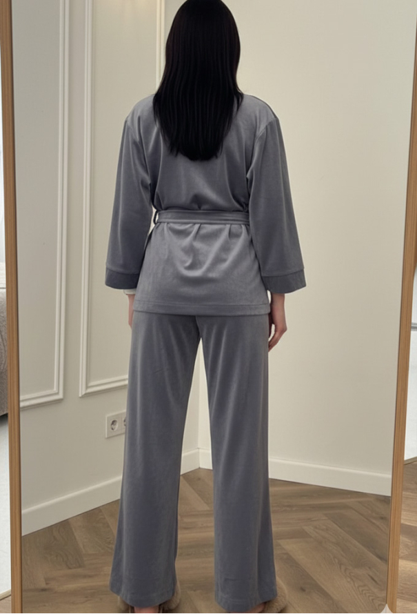 Костюм женский велюровый V.Velika 278-25SR фото