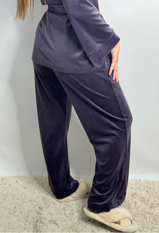 Костюм женский велюровый V.Velika 278-25TSH фото