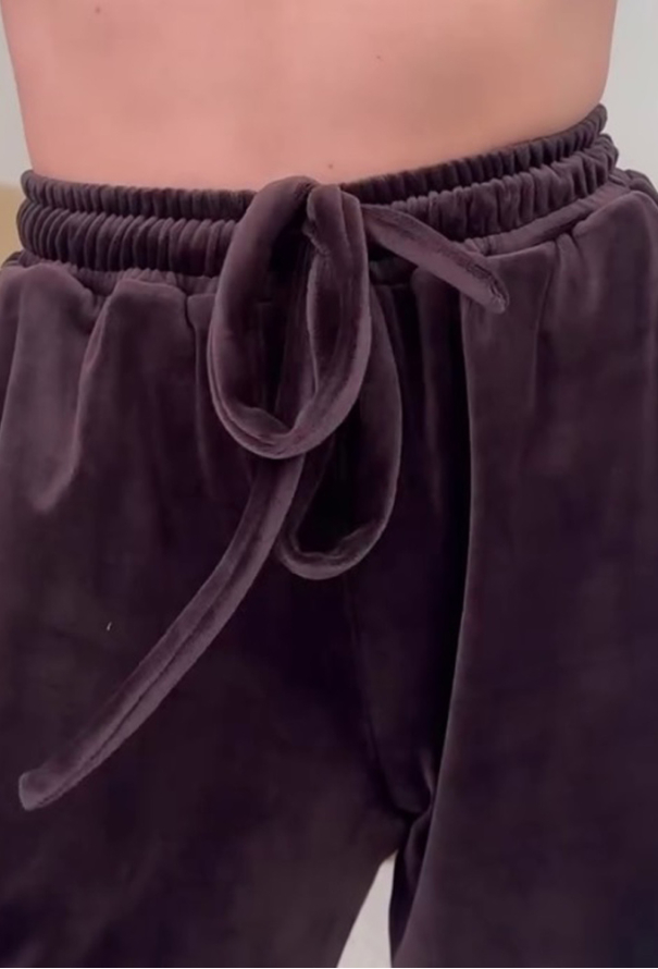 Костюм женский велюровый V.Velika 278-25BD фото