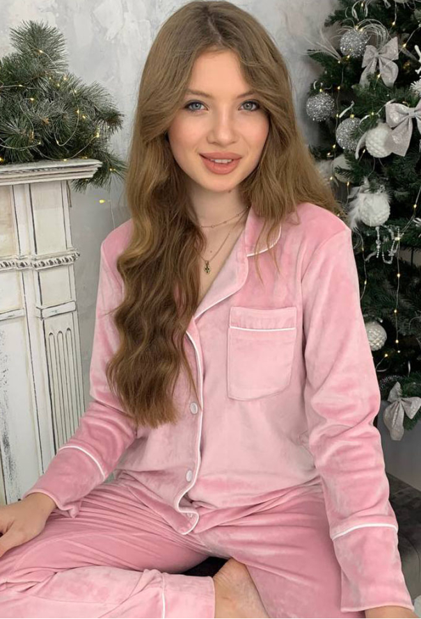 Піжама жіноча велюрова BO.Brand 200240 Піжама жіноча велюрова BO.Brand 200240 фото