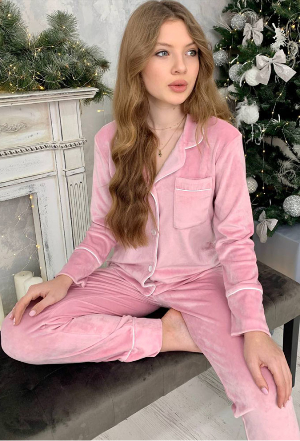 Піжама жіноча велюрова BO.Brand 200240 Піжама жіноча велюрова BO.Brand 200240 фото