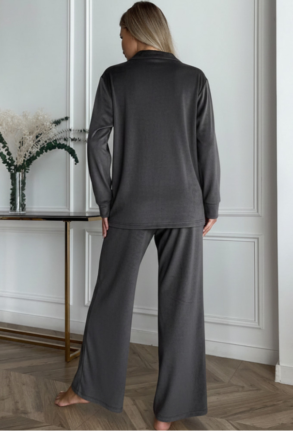 Пижама женская велюровая Николь Julia Ulich 18-02GF фото