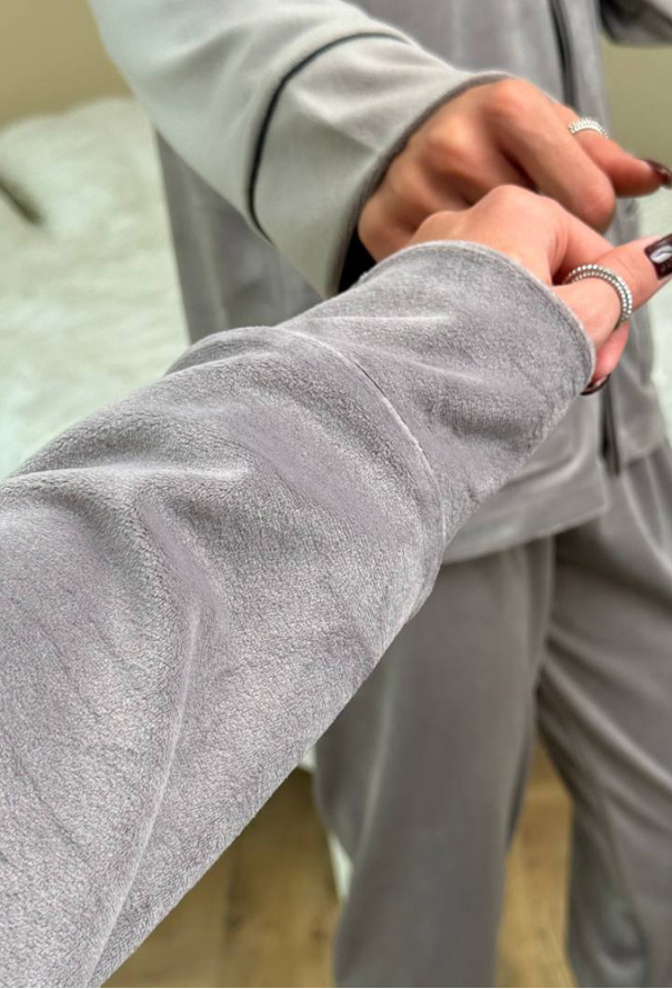 Пижама женская велюровая V.Velika 098-22SBK фото