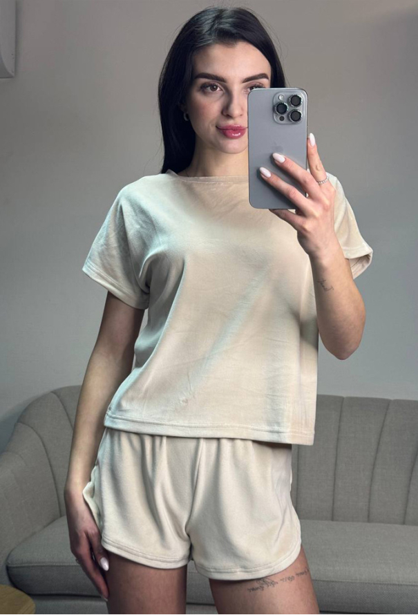 Пижама женская велюровая V.Velika 153-23KR фото