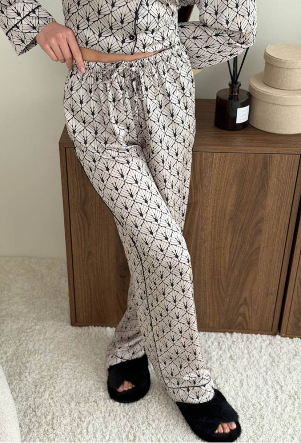 Пижама женская шелковая V.Velika 280-25BZ фото